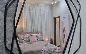 Onlystudio With Free Parking
